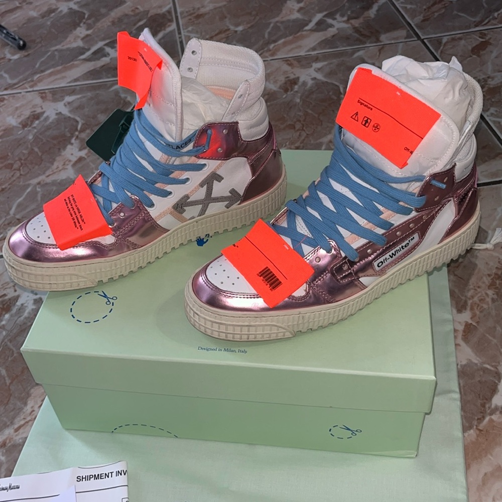OFF-WHITE Off-Court 3.0 High
White Metallic Pink (Women's) (FW22)